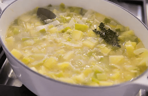 سوپ تره فرنگی خوشمزه